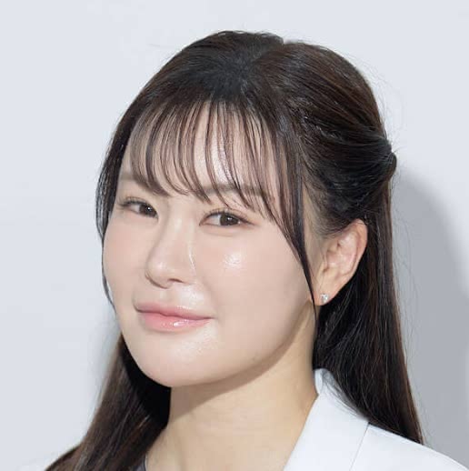 監修医師の鶴田葵先生