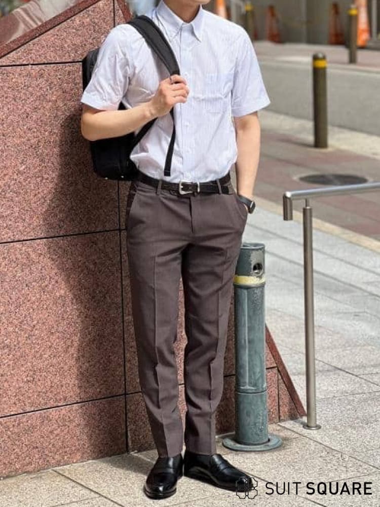 半袖シャツのメンズ夏オフィスカジュアルコーデ例