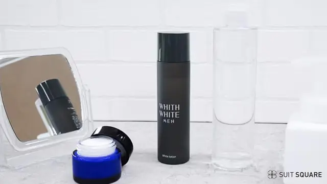 鏡や化粧水などメンズ向けスキンケア用品の画像