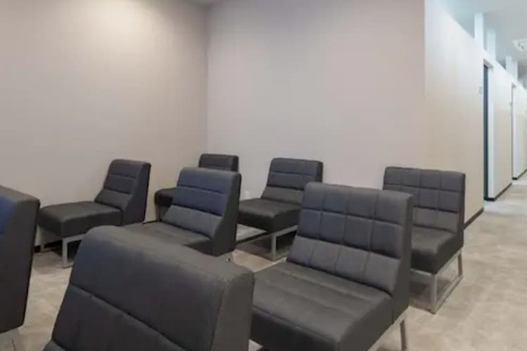 エミナルクリニックメンズ福岡天神院の待合室