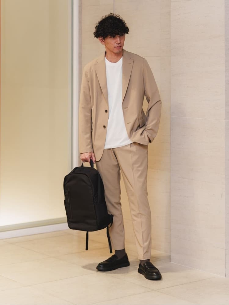 オフィスカジュアル