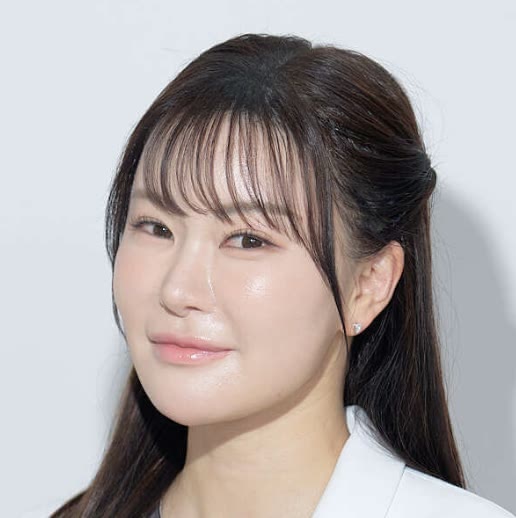 鶴田 葵先生