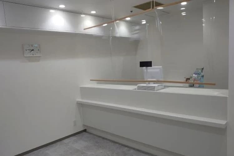 イースト駅前クリニック大阪院の院内受付の画像