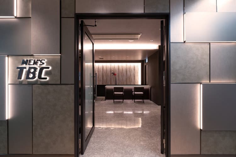 MEN’s TBC博多本店の店舗入り口