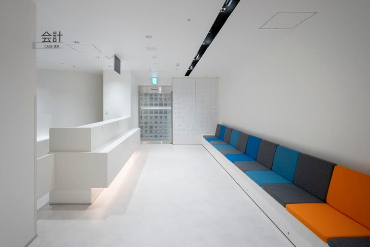 銀座総合美容クリニック大阪院の待合室の画像