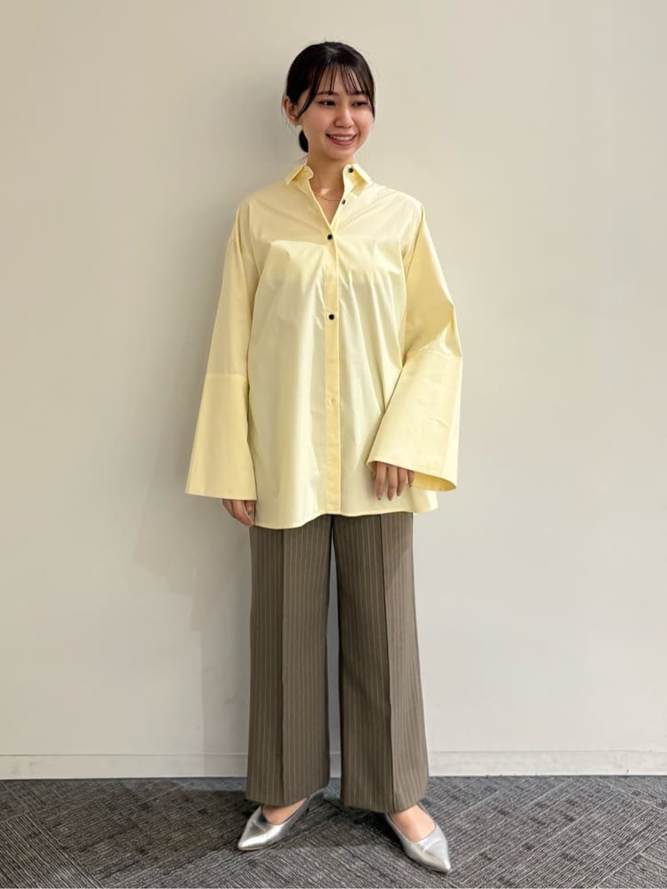 春|シャツ×ワイドパンツ