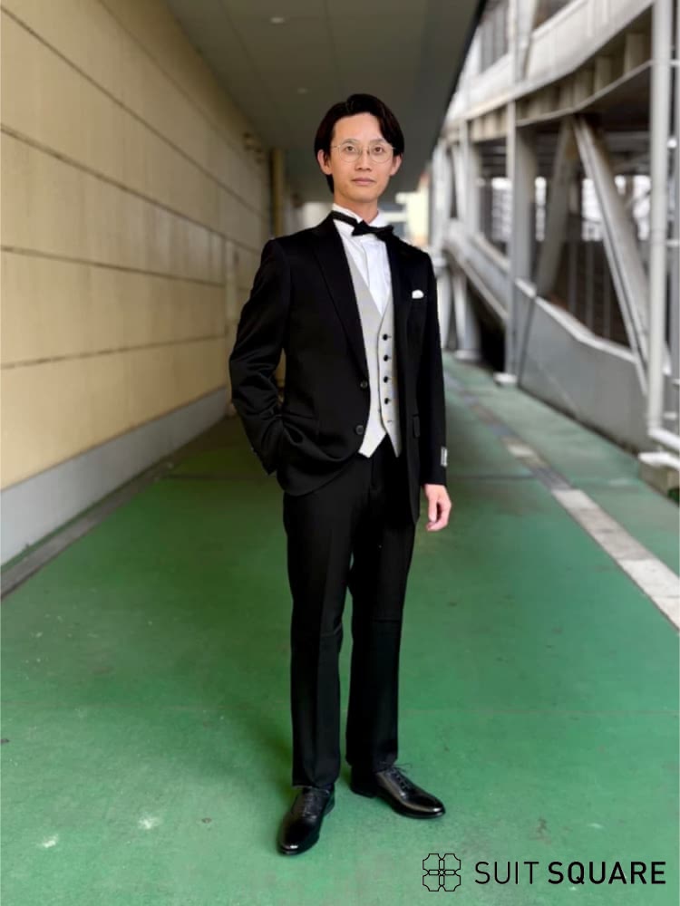 冠婚葬祭　ブラックスーツ