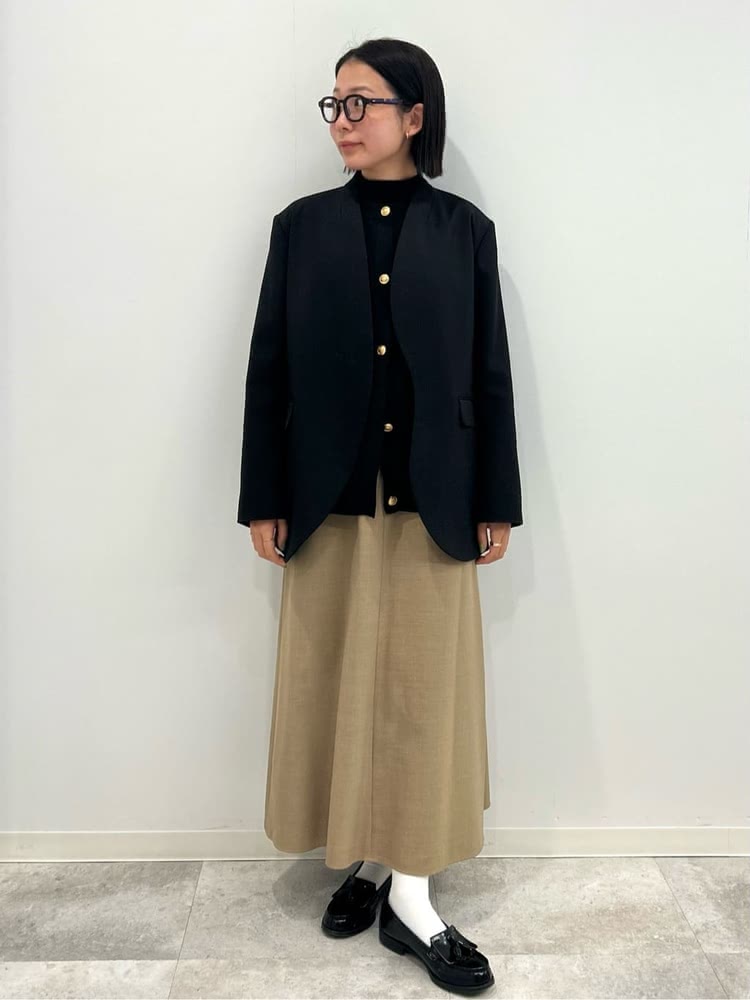 黒 カーブカットジャケット カーキ ロングフレアスカート