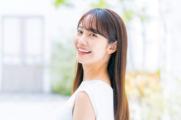 骨格ウェーブが垢抜けるには？季節別におすすめコーデを紹介