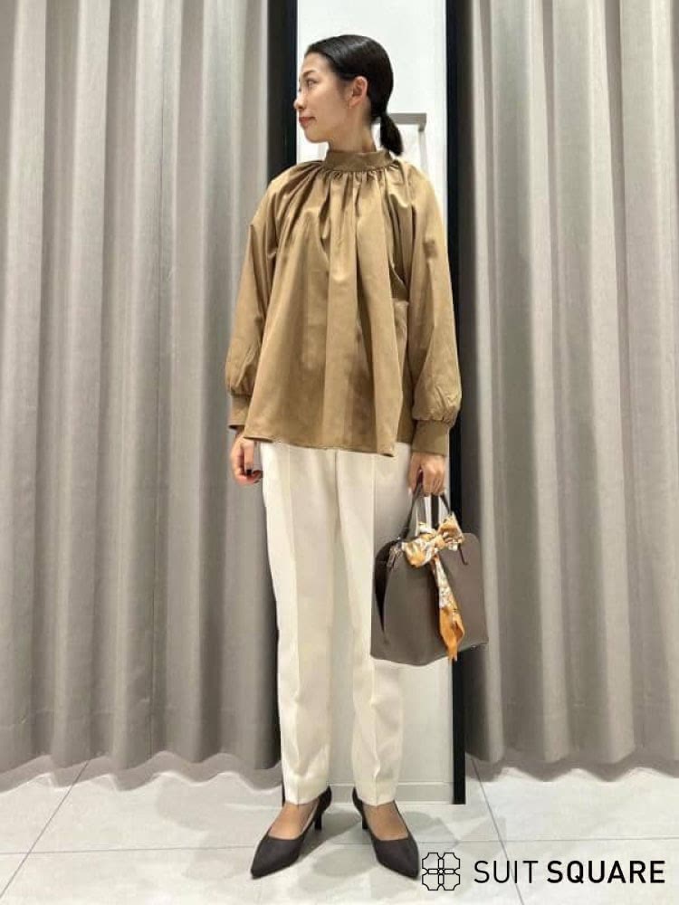 明るめボトムス